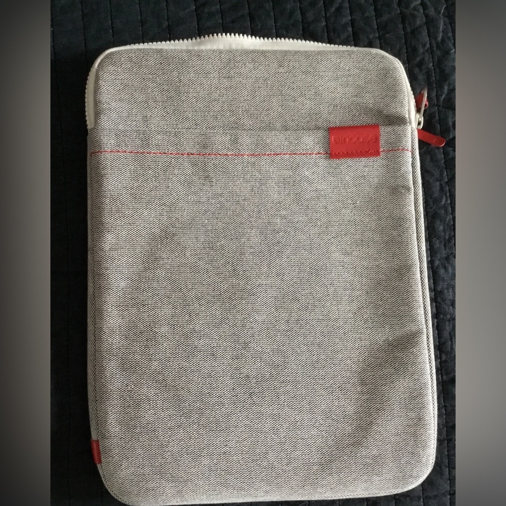Incase Laptop Sleeve Bag